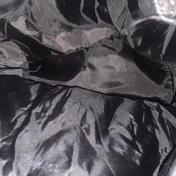 Victoria secret bag never used with wings pendent!!!!! - Picture 3 of 6